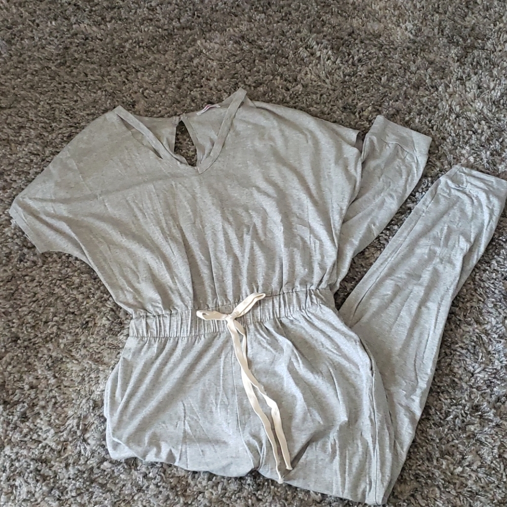 NWOT GeeGee jumpsuit size large